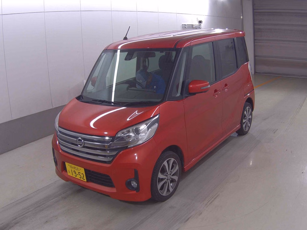 NISSAN DAYZ ROOX