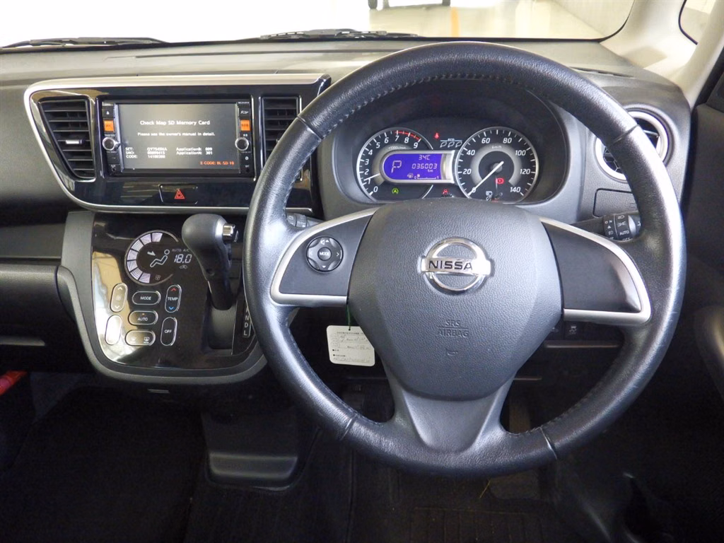NISSAN DAYZ ROOX