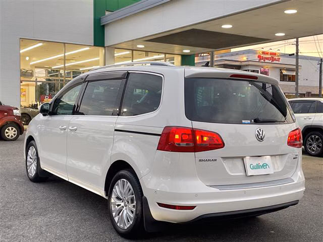 VOLKSWAGEN SHARAN