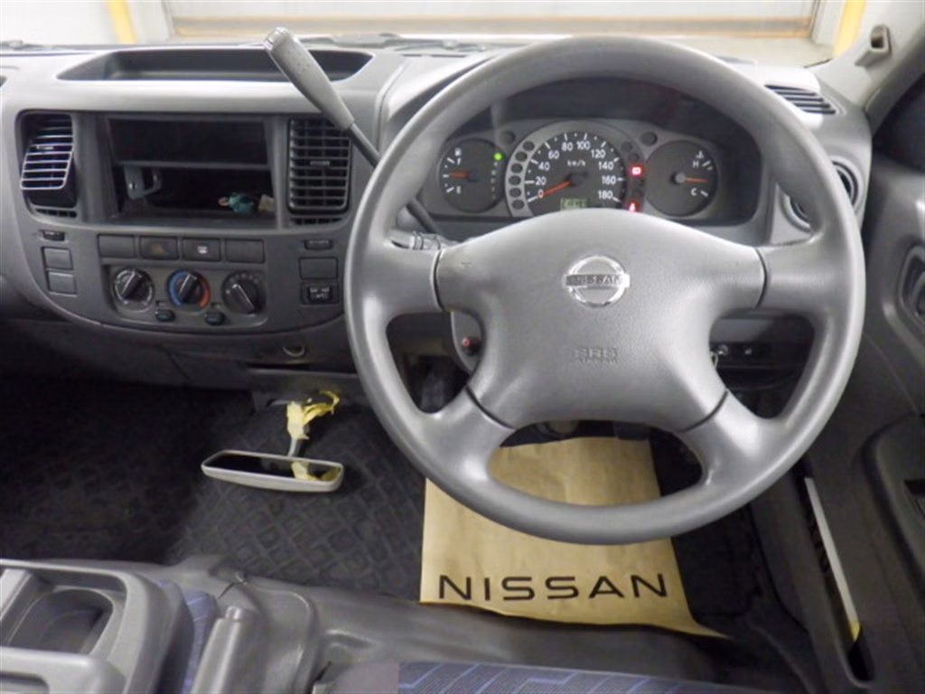 NISSAN CARAVAN