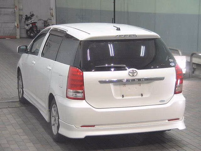 TOYOTA WISH