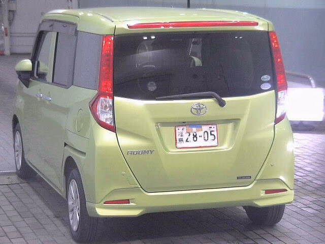 TOYOTA ROOMY