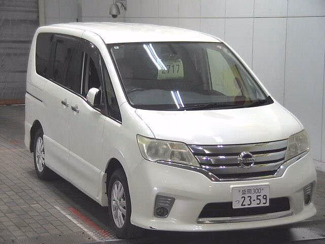 NISSAN SERENA