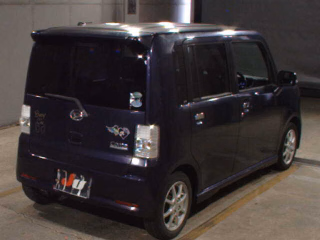 DAIHATSU MOVE CONTE