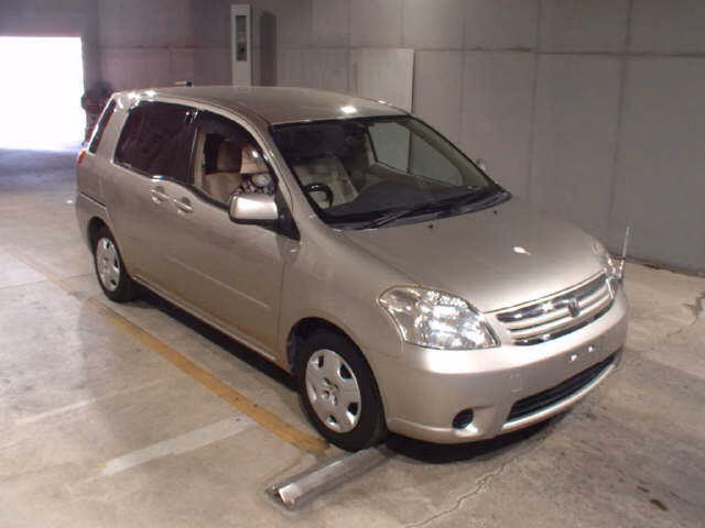 TOYOTA RAUM