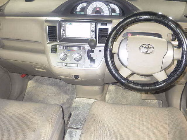 TOYOTA RAUM