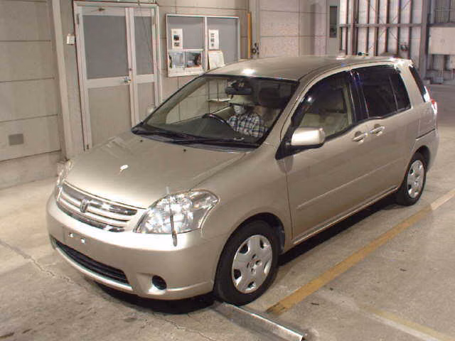 TOYOTA RAUM