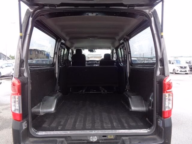 NISSAN CARAVAN