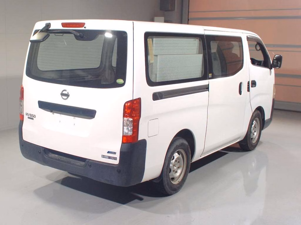 NISSAN NV350 CARAVAN