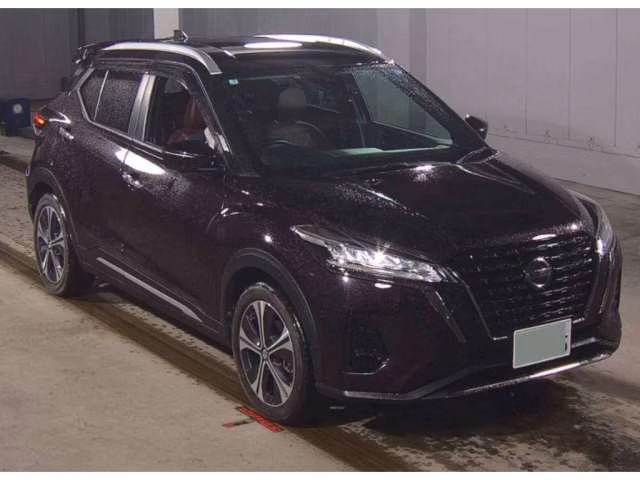 NISSAN KICKS