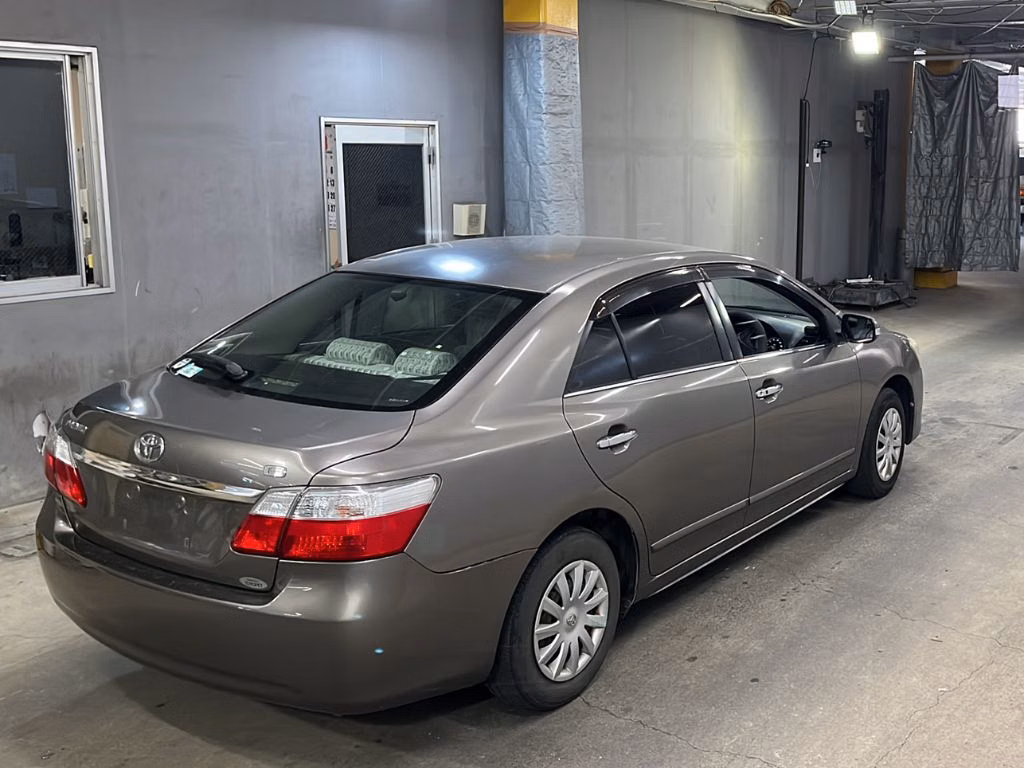 TOYOTA PREMIO