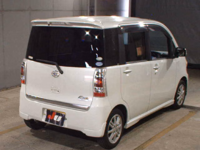 DAIHATSU TANTO EXE