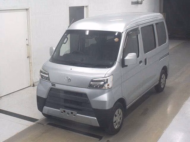 TOYOTA PIXIS VAN