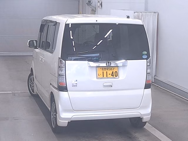 HONDA N-BOX