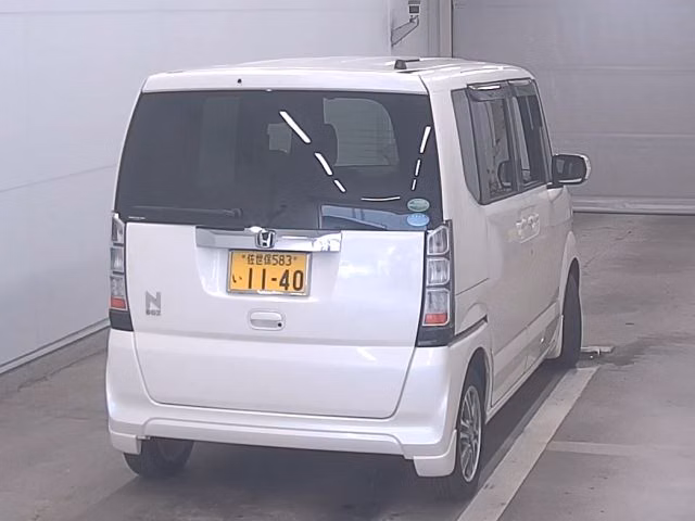 HONDA N-BOX