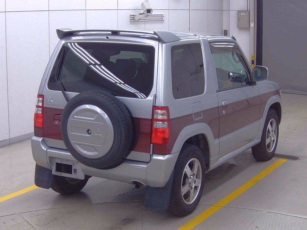 MITSUBISHI PAJERO MINI