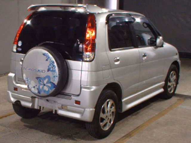 DAIHATSU TERIOS KID