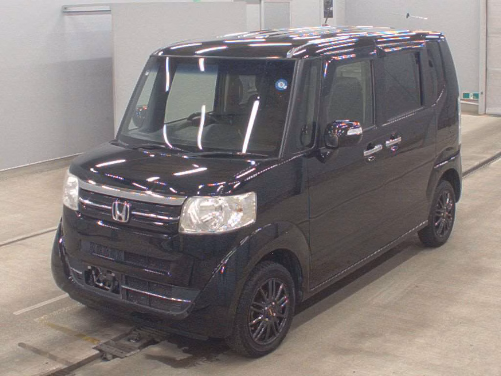 HONDA N-BOX