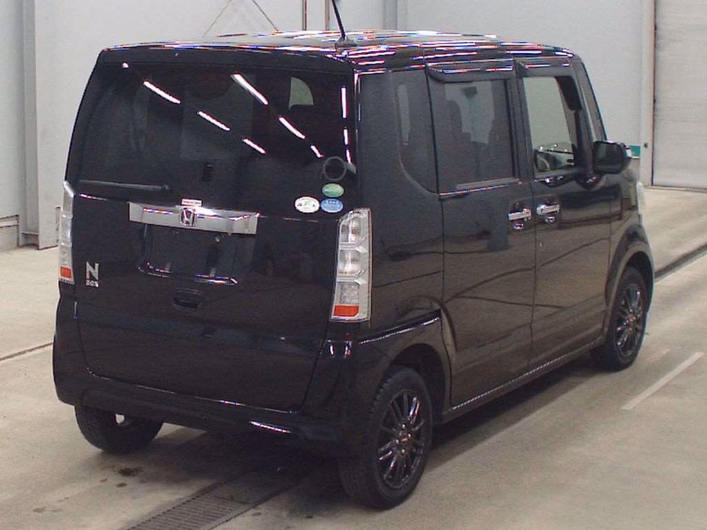 HONDA N-BOX