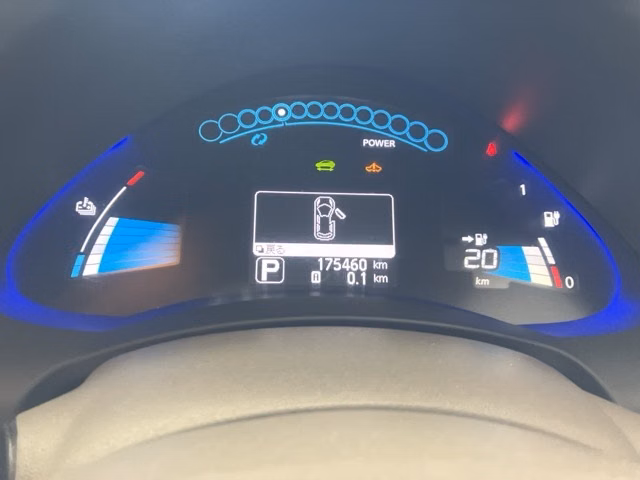 NISSAN LEAF