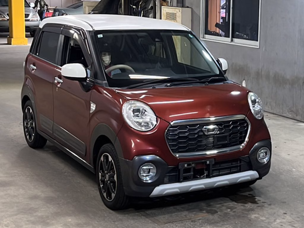DAIHATSU CAST
