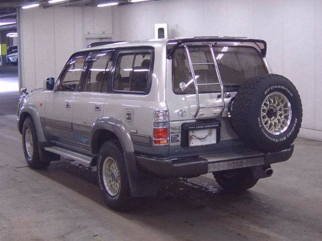 TOYOTA LAND CRUISER