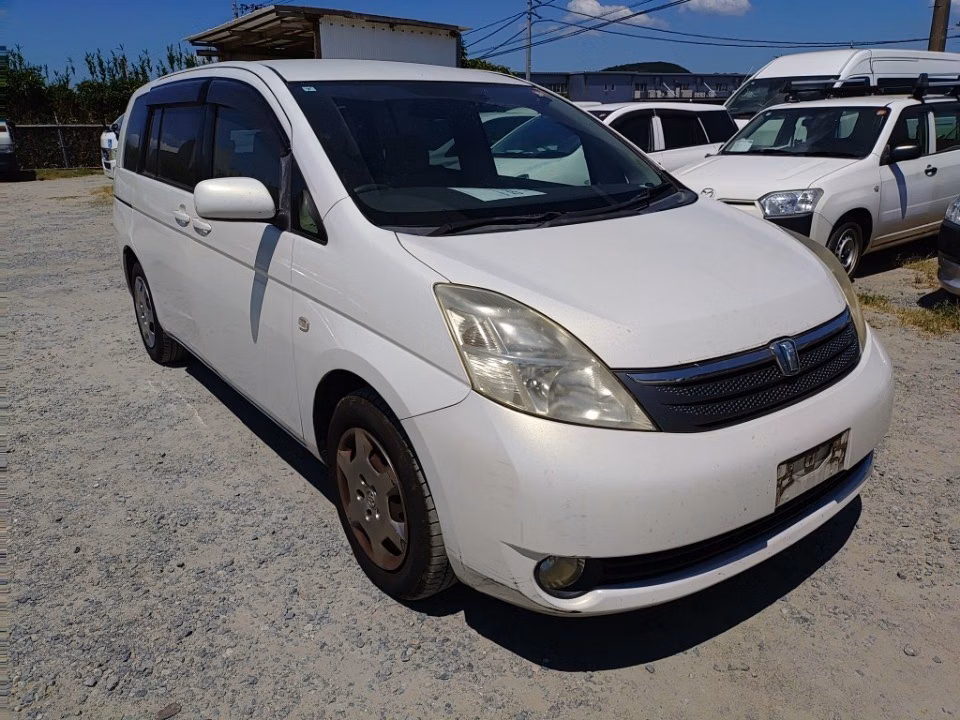 TOYOTA ISIS