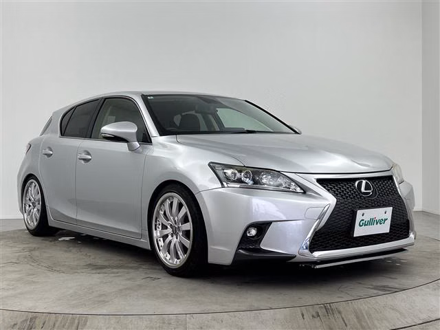 Lexus CT200h