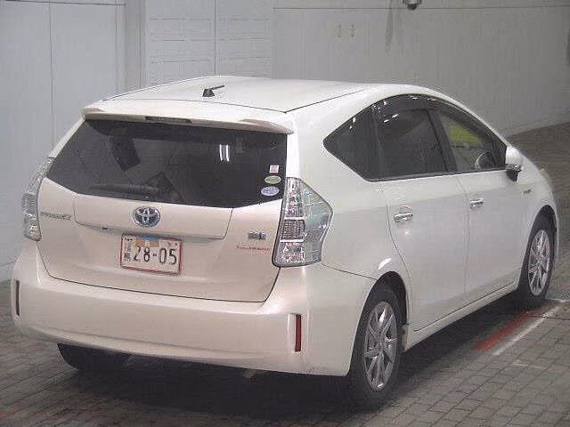TOYOTA PRIUS ALPHA
