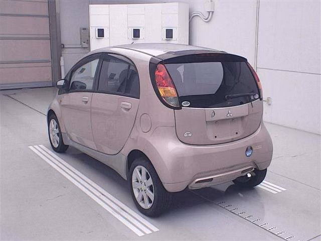 MITSUBISHI I