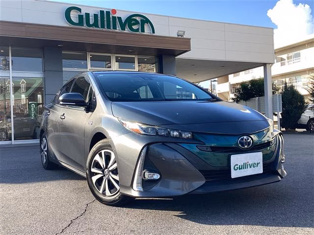 TOYOTA PRIUS PHV
