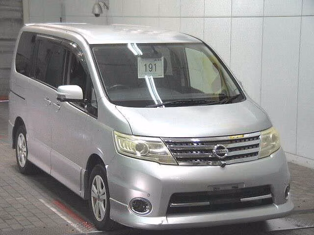 NISSAN SERENA