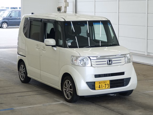 HONDA N-BOX