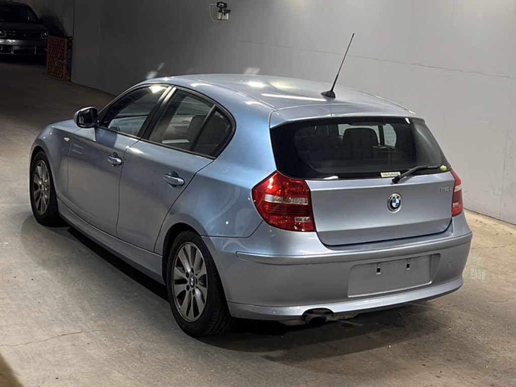 BMW 1-SERIES