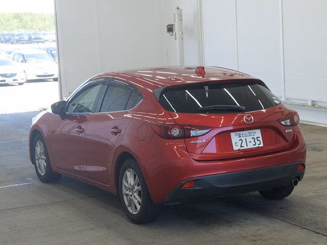 MAZDA AXELA