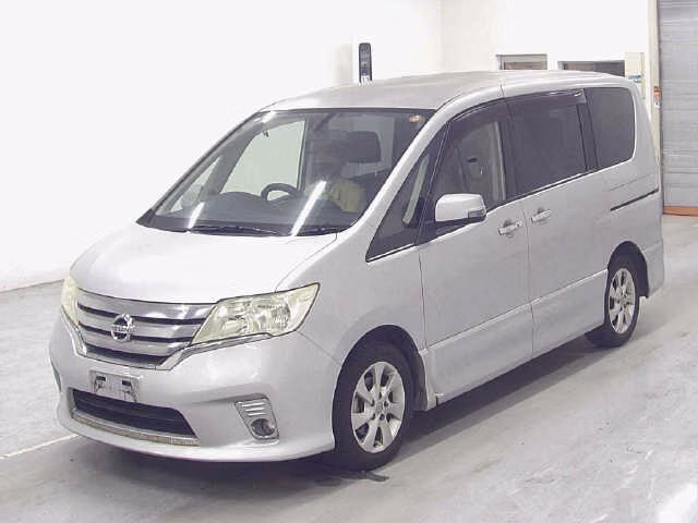 NISSAN SERENA