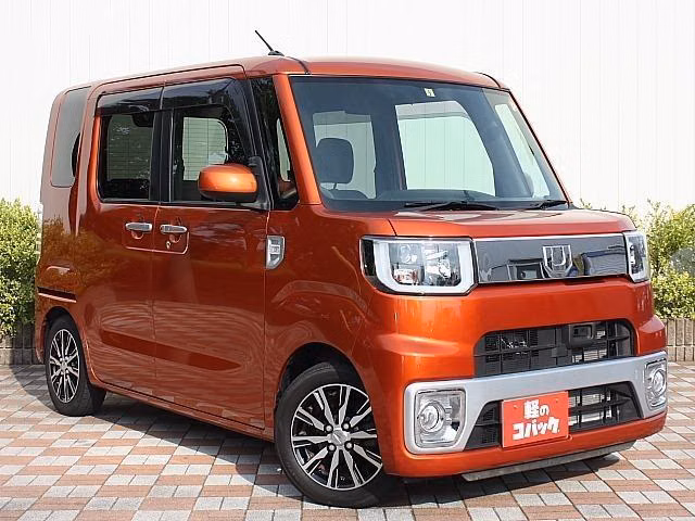 DAIHATSU WAKE
