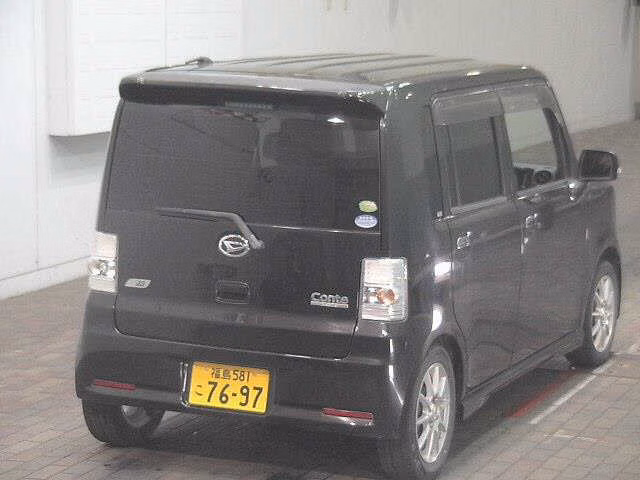 DAIHATSU MOVE CONTE