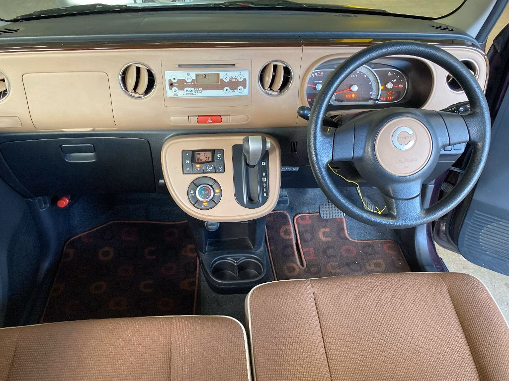 DAIHATSU MIRA COCOA