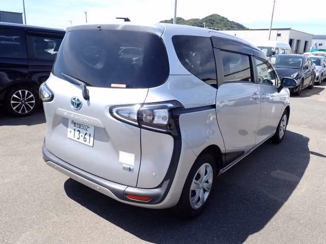 TOYOTA SIENTA