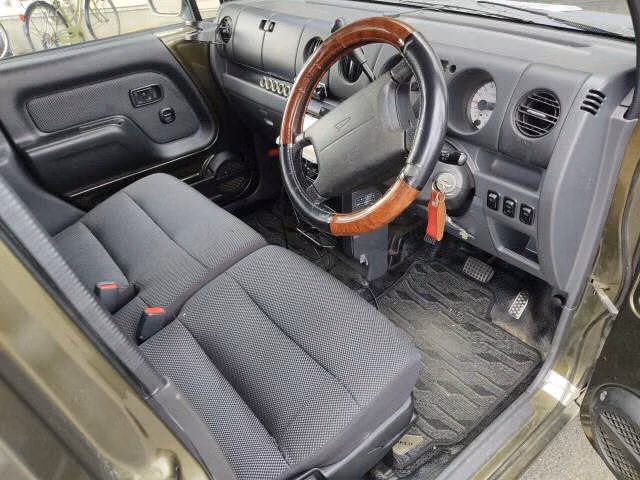 DAIHATSU NAKED