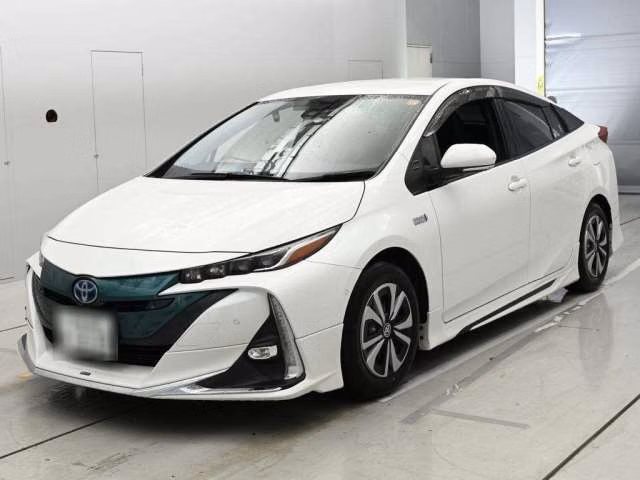 TOYOTA PRIUS PHV
