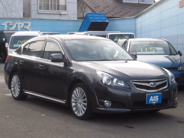 Subaru Legacy B4