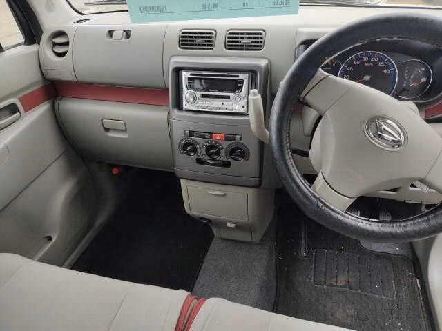 DAIHATSU MOVE CONTE