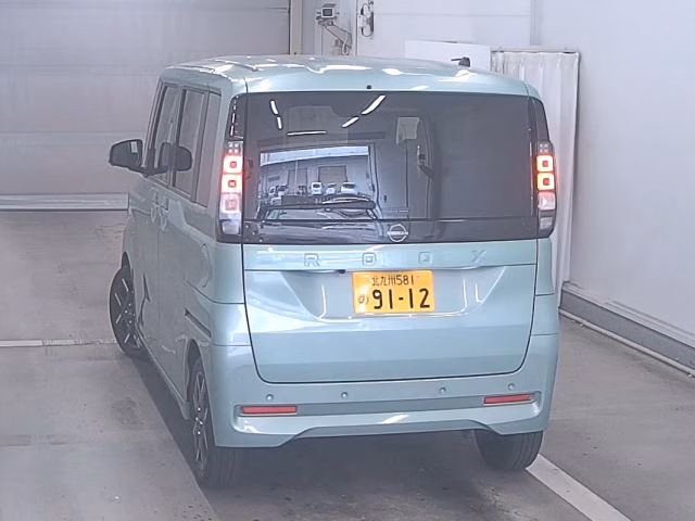 NISSAN ROOX