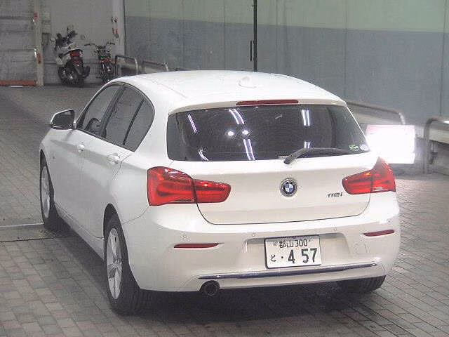 BMW 1-SERIES