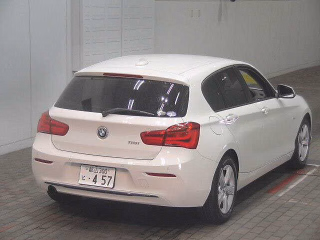 BMW 1-SERIES