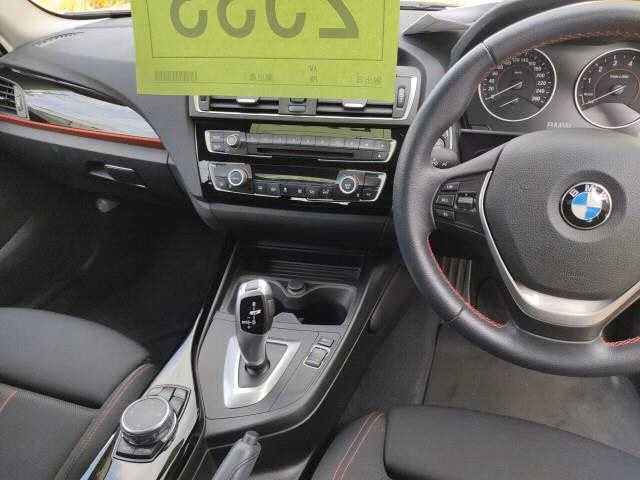 BMW 1-SERIES