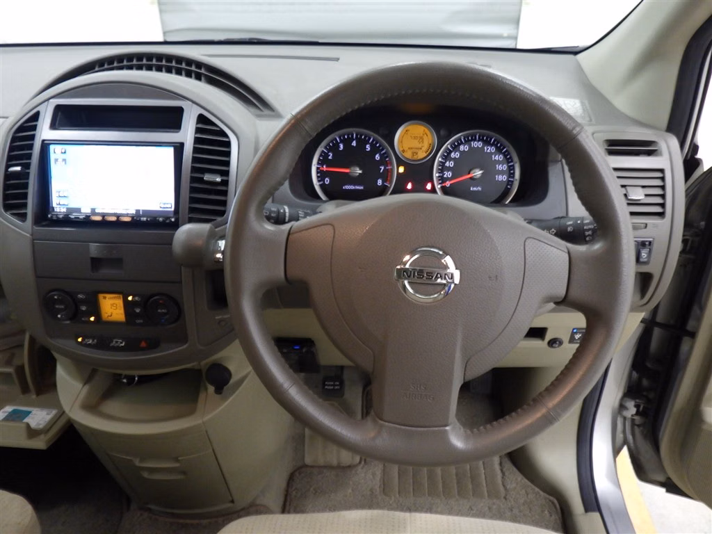 NISSAN LAFESTA