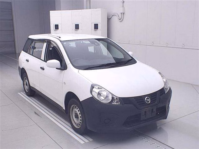 Nissan AD